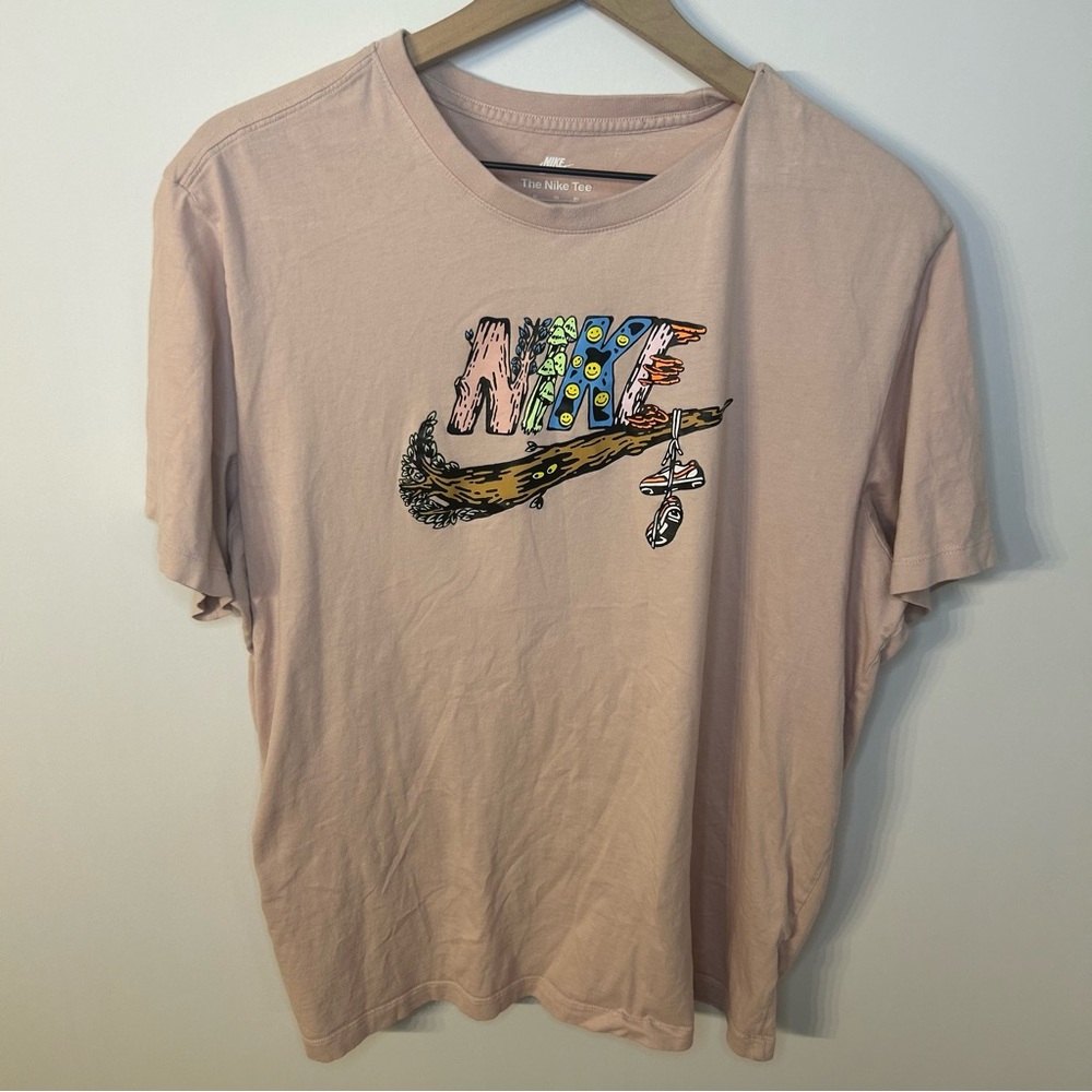 Nike Fantasy Futura Light Pink Men’s Short Sleeve T-Shirt, Size XL - Picture 2 of 6